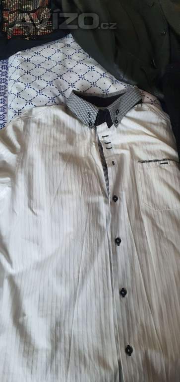 Foto inzerátu Prodám oblečení nenosene