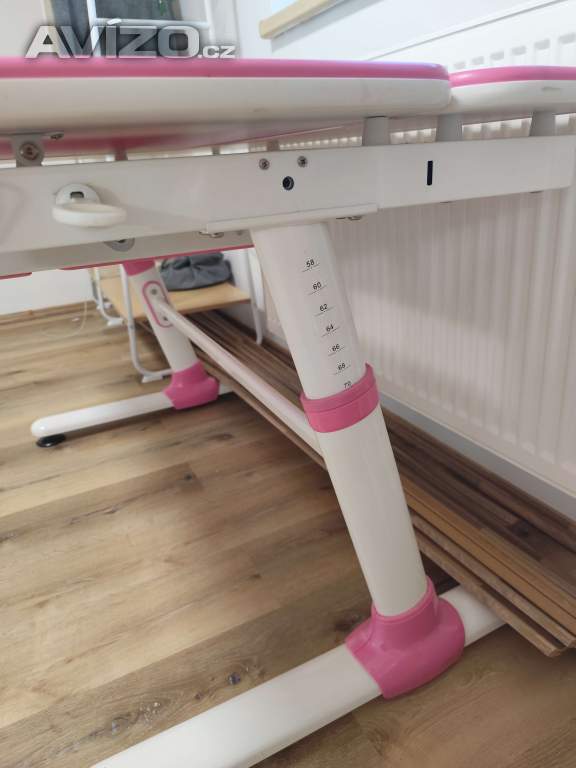 Foto inzerátu Rostoucí stůl s židlí