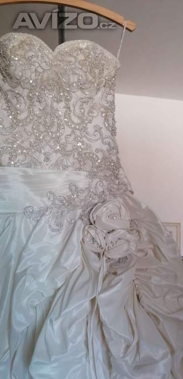 Foto inzerátu Svatební šaty