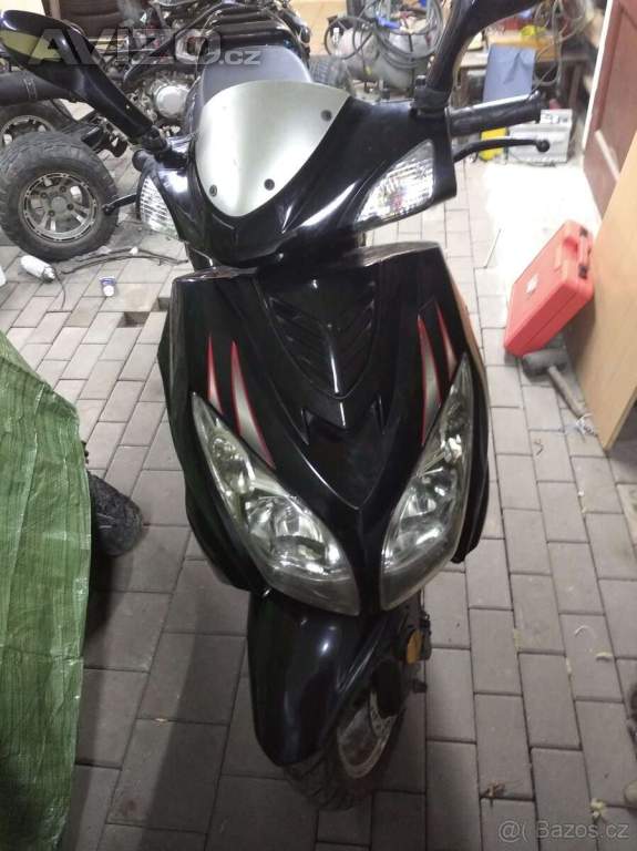 Foto inzerátu Skútr na dily stavbu přestavbu do lesa na pole