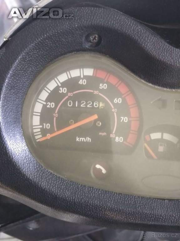 Foto inzerátu Skútr na dily stavbu přestavbu do lesa na pole