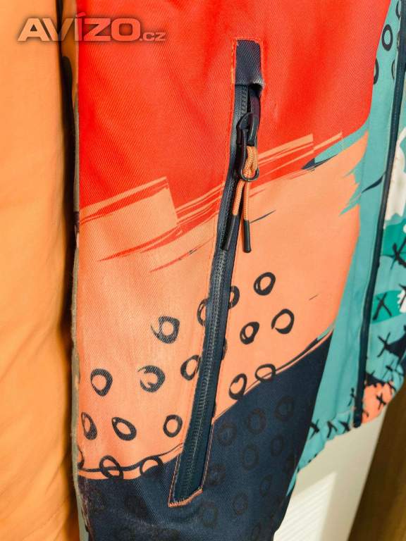 Foto inzerátu Zimní bunda Meatfly na lyže nebo snowboard