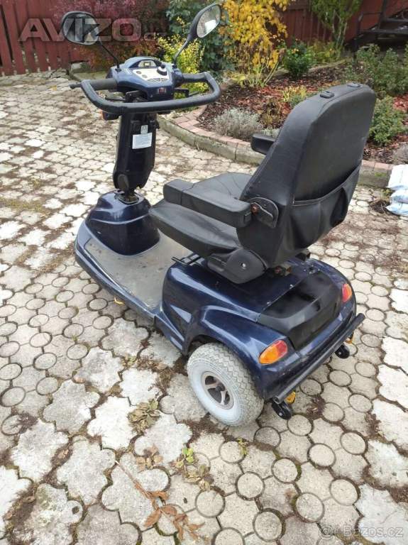 Foto inzerátu Tříkolka elektrický skútr vozik