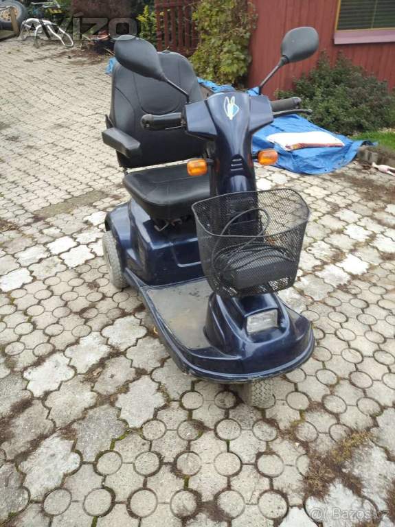 Foto inzerátu Tříkolka elektrický skútr vozik