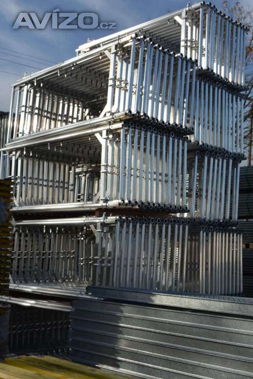 Foto inzerátu Nové lešení Plettac pro stěnu fasády – skladem, ihned k odběru 8,3 X 9