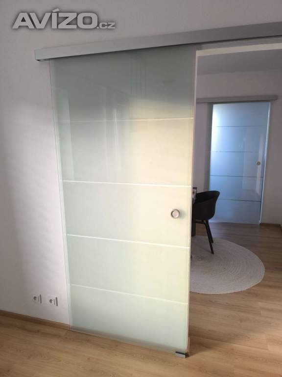 Prodám skleněné posuvné dveře 