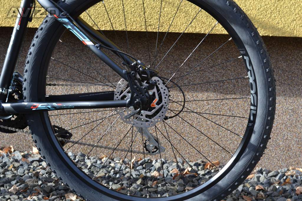 Foto inzerátu Scud PARUS horské kolo 29 rám 17 černá - šedá