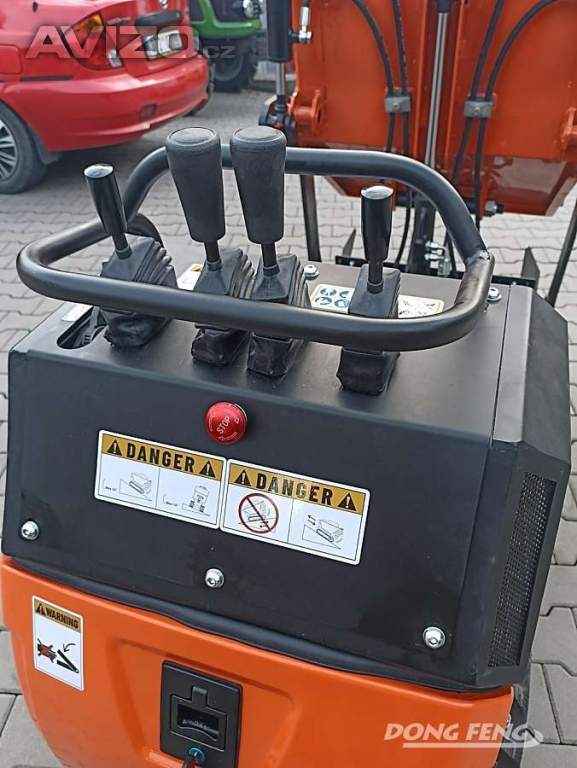 Foto inzerátu Pásový dumper CR60 se lžící, SAMONAKLÁDÁCÍ DUMPER