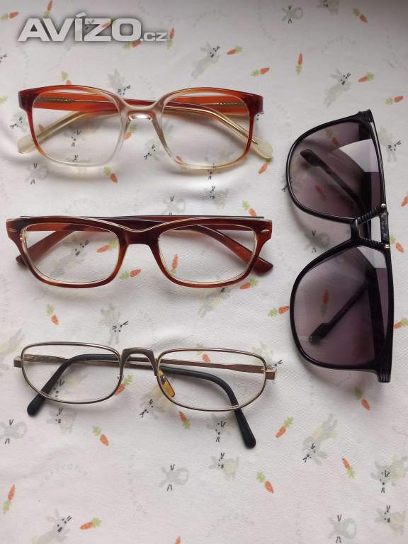 Brýlové obroučky na dioptrické brýle.