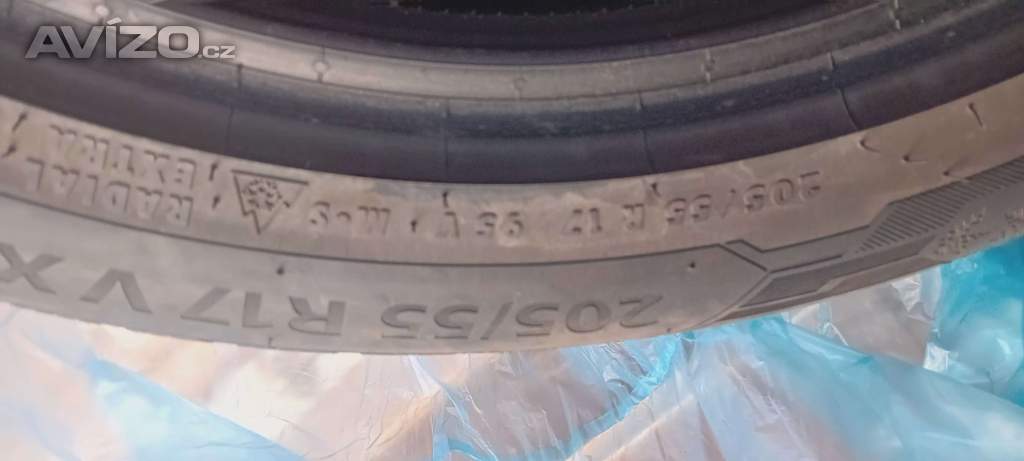 Foto inzerátu Prodám zimní 205/55/17