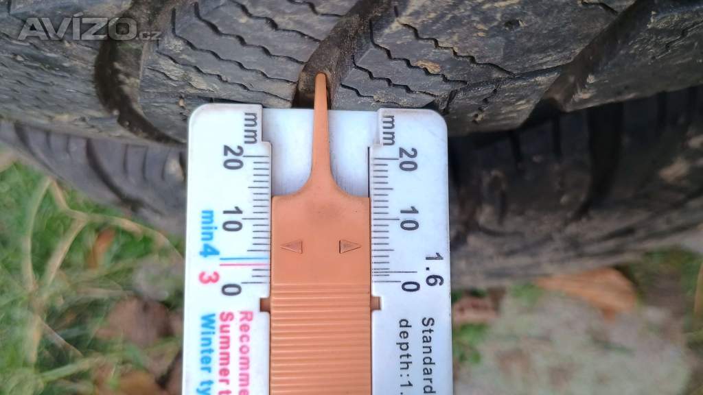 Foto inzerátu Zimní pneu 205/55 R16, 7mm na disku 5x100 (#183)