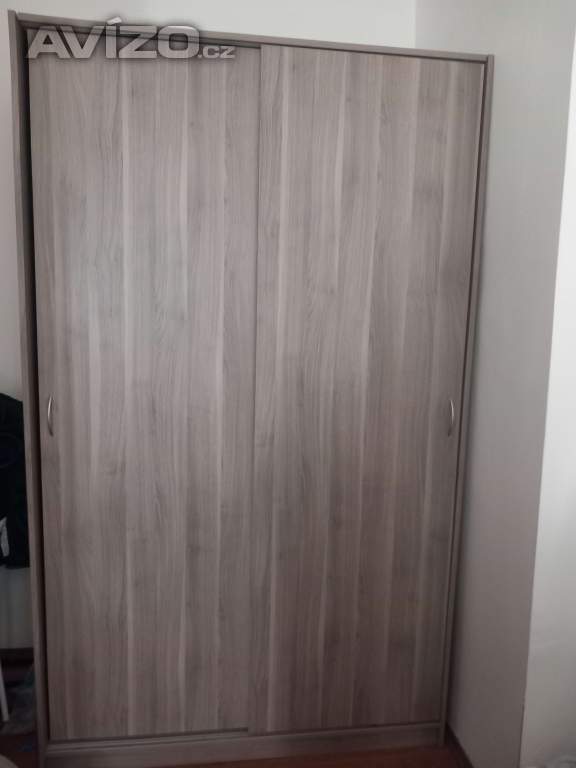 Foto inzerátu Prodám šatní skříň. 