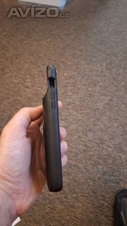 Foto inzerátu Powerbanka a obal v jednom iPhone 11