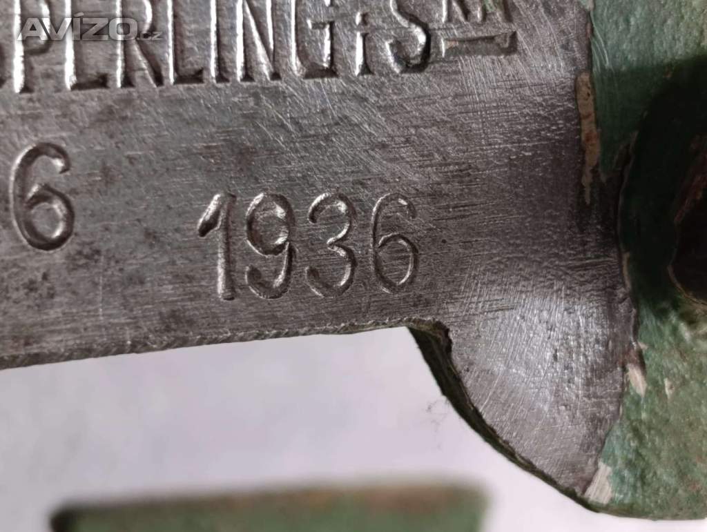 Foto inzerátu Starožitná figurální litinová váha Draci J.Sperling 5 Kg značení na zakladně rok 1936.