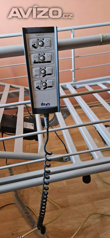 Foto inzerátu Prodám funkční polohovací postel 