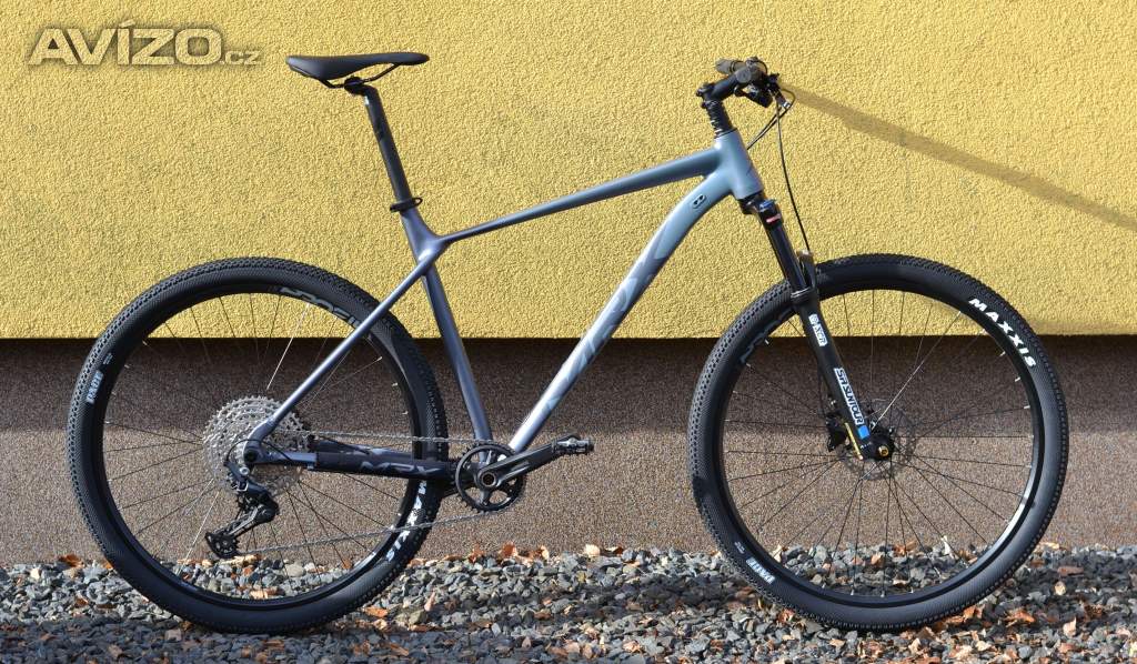 Mrx DISCUS horské kolo 29, rám 21, Sh 1x12, stříbrná chameleon