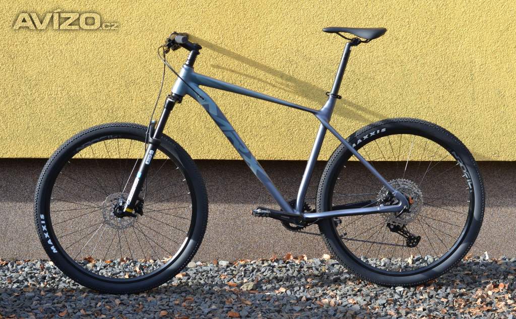 Foto inzerátu Mrx DISCUS horské kolo 29, rám 21, Sh 1x12, stříbrná chameleon