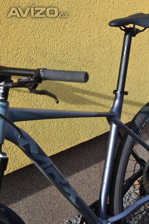 Foto inzerátu Mrx DISCUS horské kolo 29, rám 21, Sh 1x12, stříbrná chameleon