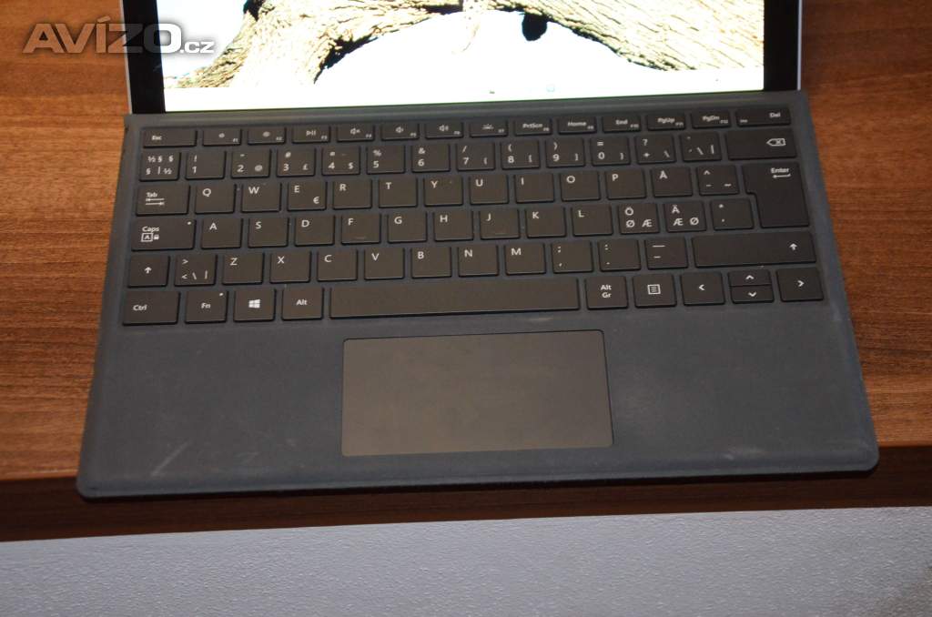Foto inzerátu Microsoft Surface PRO 5 i5/8GB/SSD 256GB/záruka
