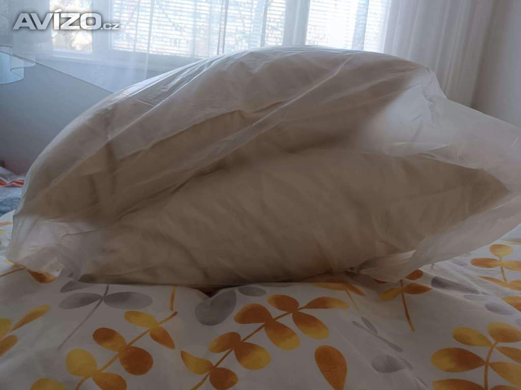 Foto inzerátu Péřové polštáře