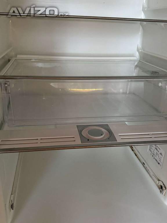 Foto inzerátu Elekrolux chladnička s mrazákem 