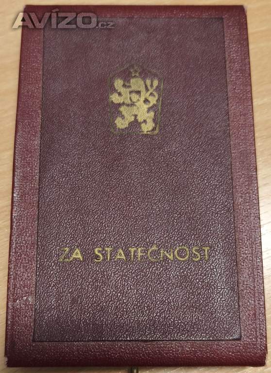 Foto inzerátu Stříbrná medaile za statečnost