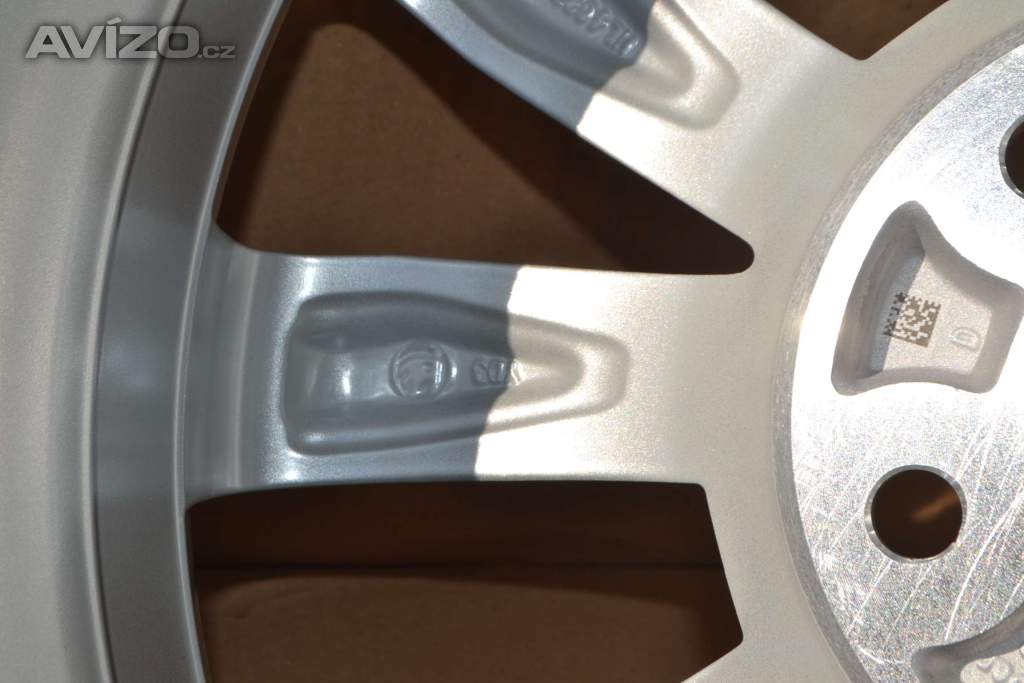 Foto inzerátu Škoda Octavia III– NOVÉ 17 orig.alu disky 6Jx17 ET48,