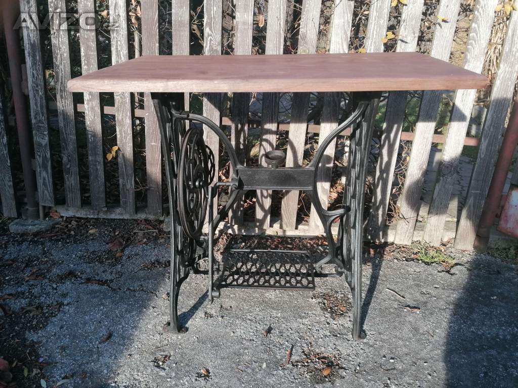 prodej zahradního stolu