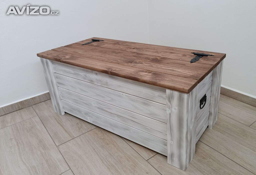 Foto inzerátu Dřevěná truhla 