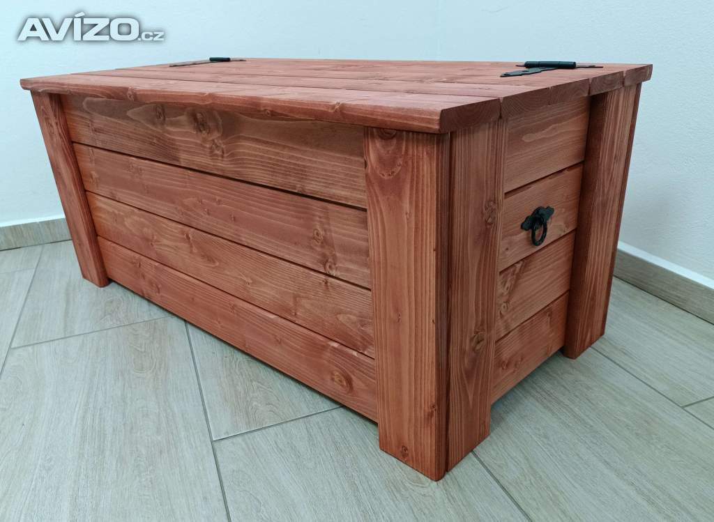 Foto inzerátu Dřevěná truhla 