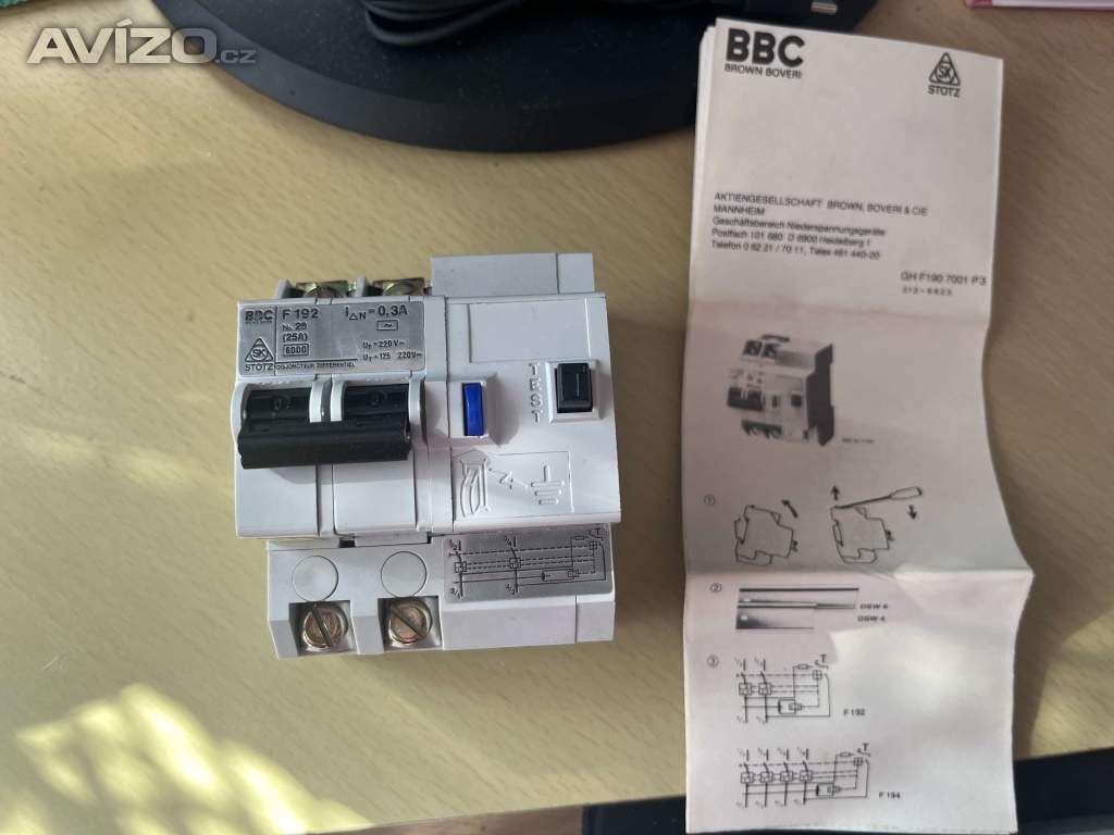 Foto inzerátu Proudový chránič s nadproudovou spouští (nový)