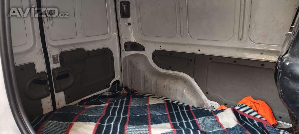 Foto inzerátu Prodám Renault Kangoo levně s TK na dva roky.