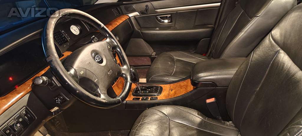 Prodám levně Kia Opirus limuzínu.