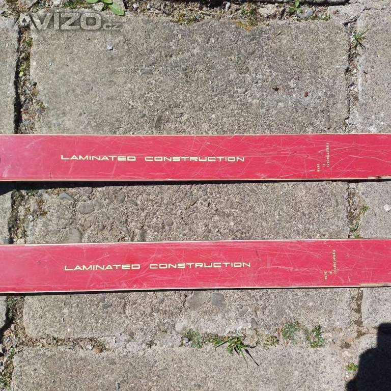 Foto inzerátu sanky a lyže