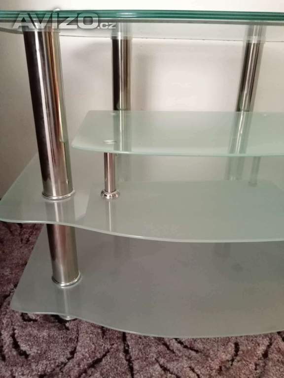 Foto inzerátu prodám skleněný TV stolek