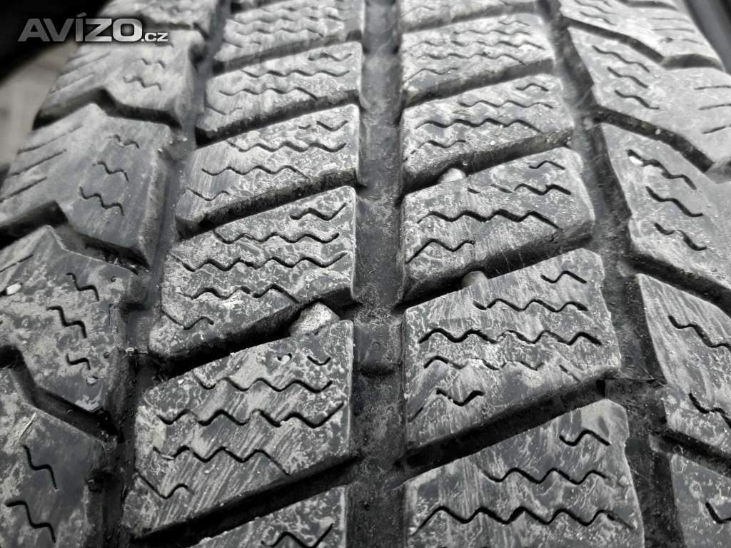 Sada jetých zimních zátěž. pneu 195/65 R16C Barum