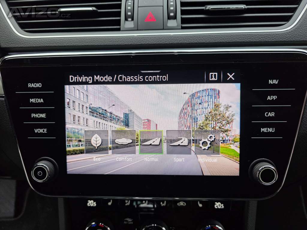 Foto inzerátu Škoda Superb 2.0 TDi 147kW L&amp;K