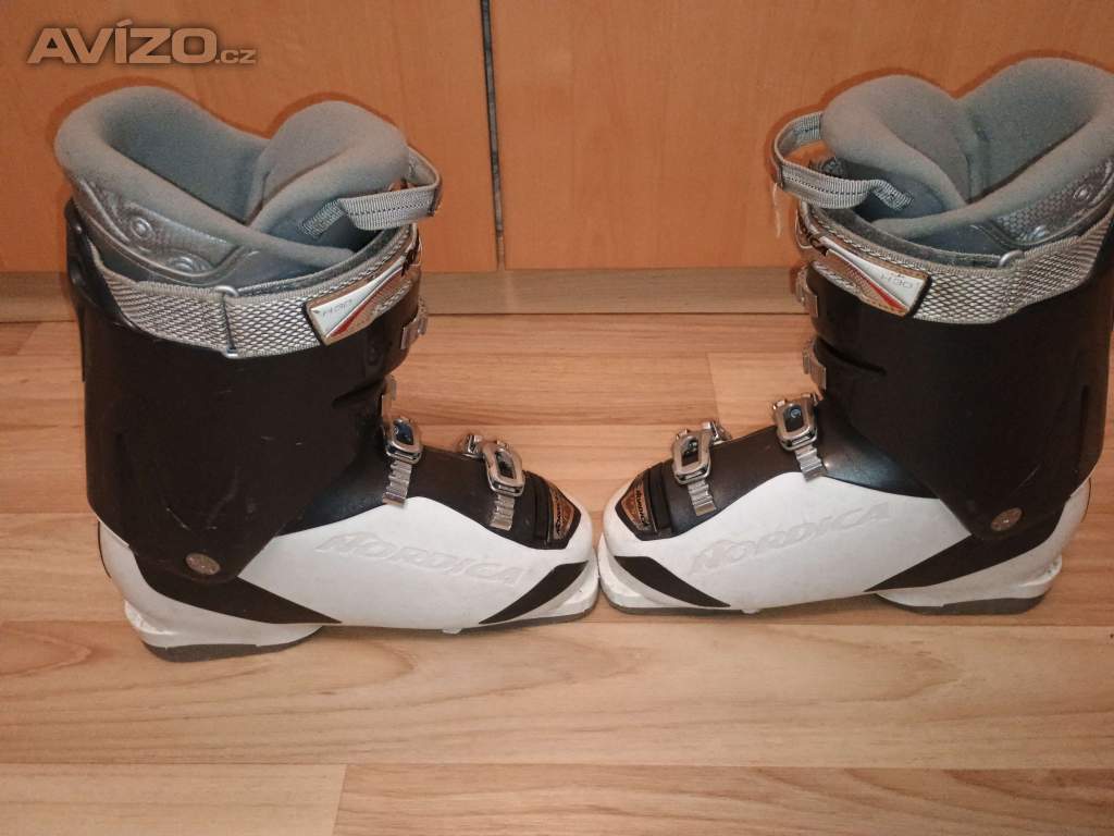 Foto inzerátu Lyžáky Nordica dámské MP 250