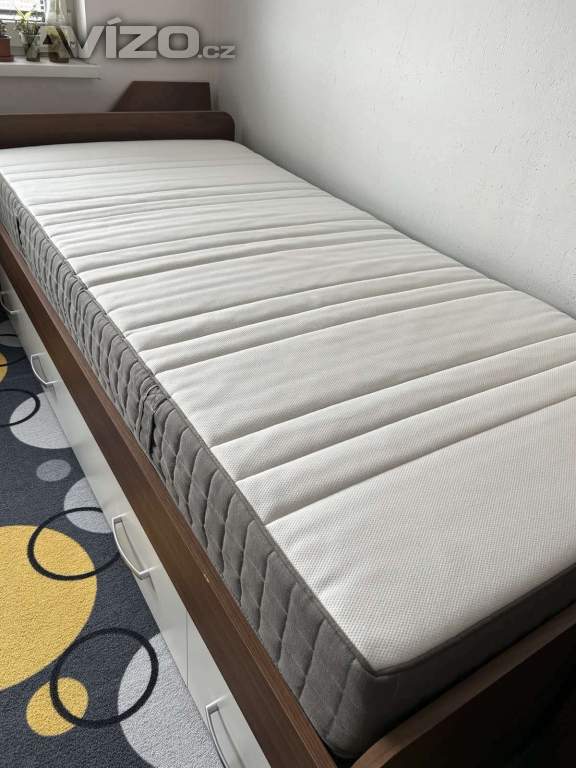 Foto inzerátu Prodám postel - jednolůžko
