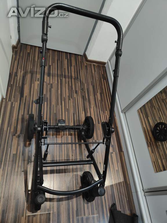 Foto inzerátu Prodáme kombinovaný kočárek Anex Cross 3v1 po jednom dítěti