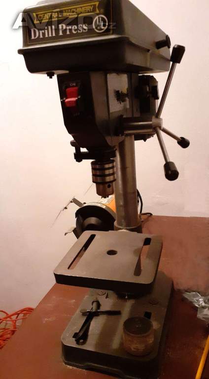 Foto inzerátu Dílenské vybavení: nástroje