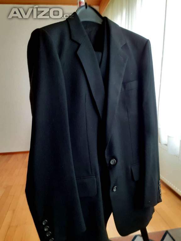 Pánský oblek s vestou, černý