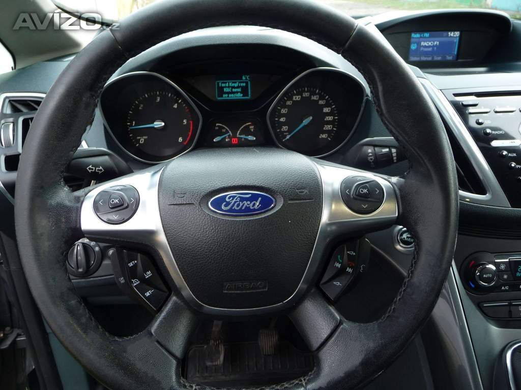 Foto inzerátu Ford S-MAX 2,0 TDCi, TITANIUM, 103 kW, rok 2012, závěs !