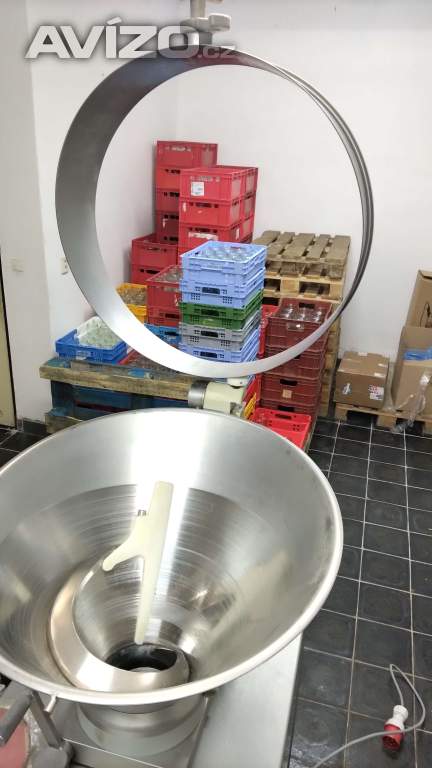 Foto inzerátu Prodám narážku Handtmann 50. 