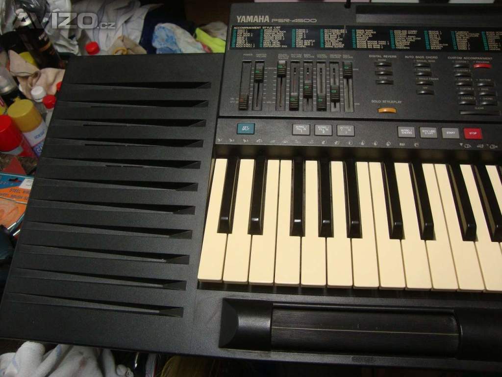 Foto inzerátu Elektrické klávesy varhany syntezátor Yamaha PSR-4500 1989 funkční pěkné 