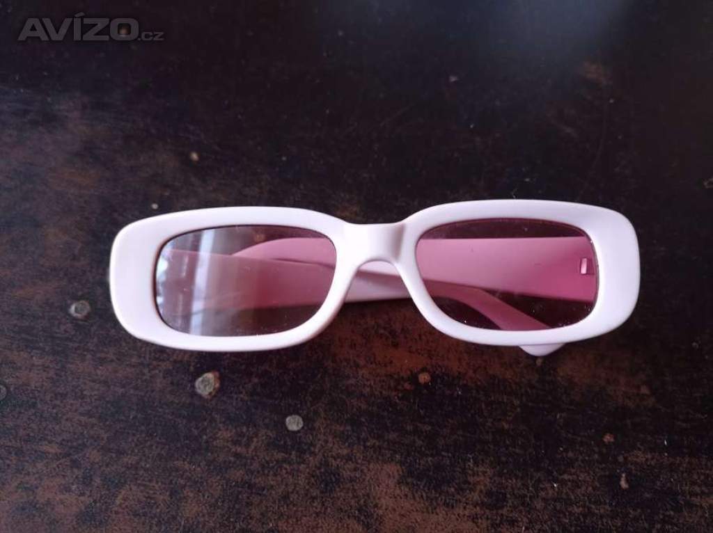 Foto inzerátu Dětské dívčí sluneční brýle