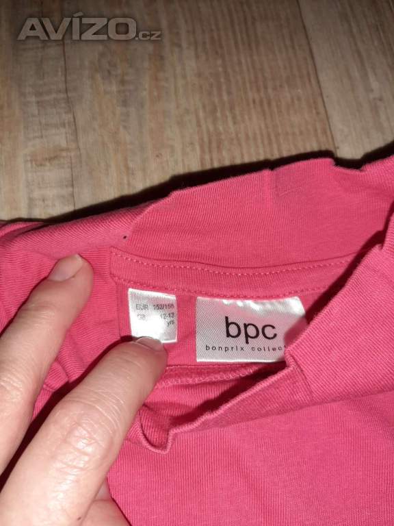 Foto inzerátu Trička se stojáčkem, vel. 152/158