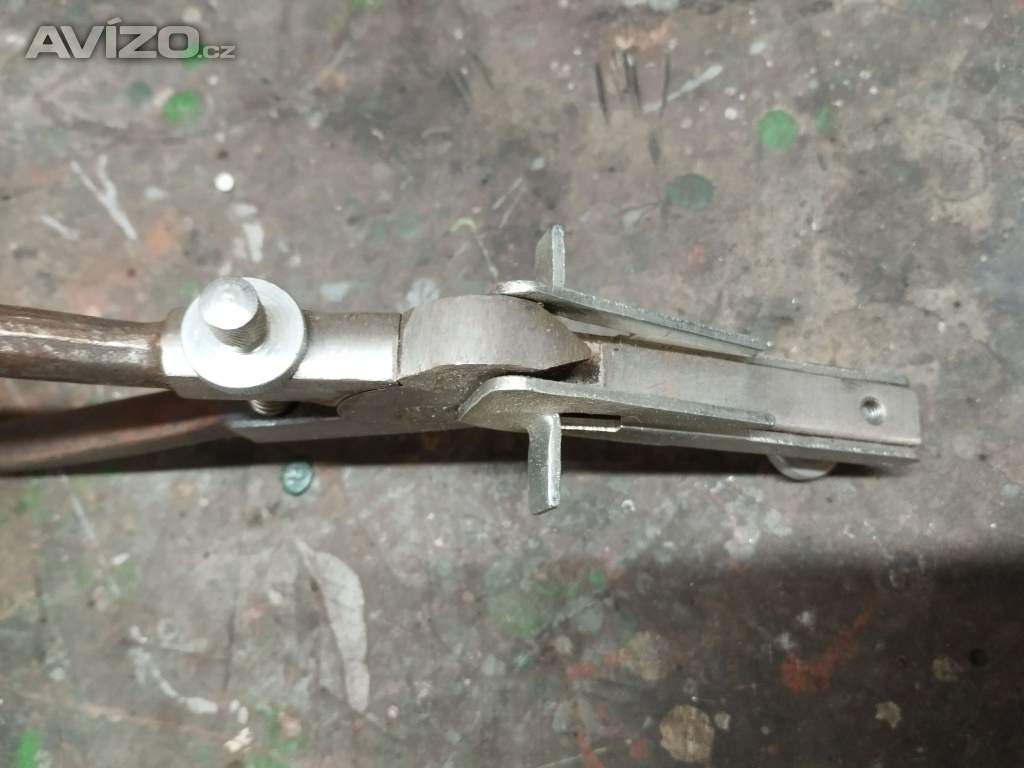 Foto inzerátu Šraňkovací kleště na kotoučové pily