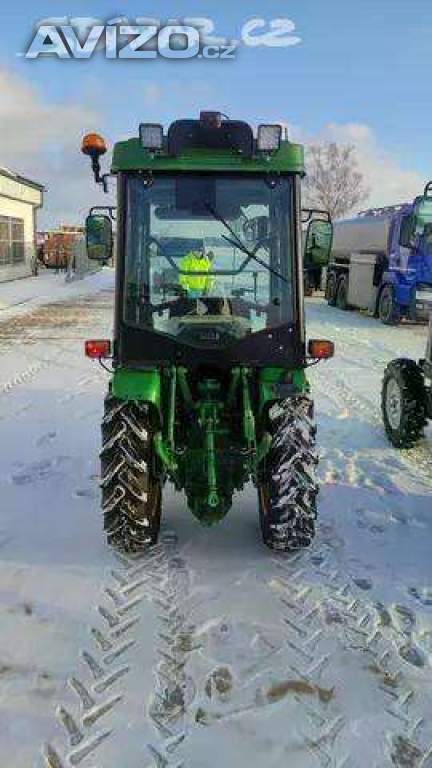 Foto inzerátu Malotraktor John Deere 3036 EN s kabinou a topením