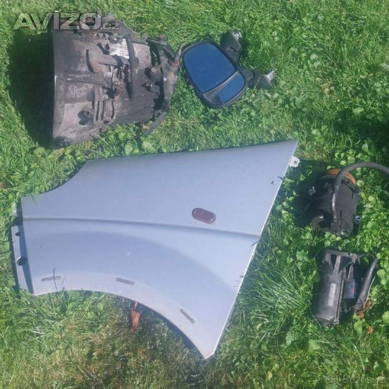 Foto inzerátu Opel Vivaro Renault Trafic nárazník díly a díly 